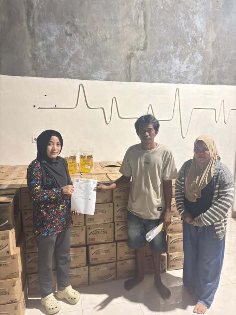 Penyaluran Sembako Bulog Desa Tangkebajeng