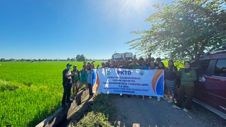 PKTD PEMBERSIHAN SALURAN IRIGASI 500 M DUSUN GAMBONG