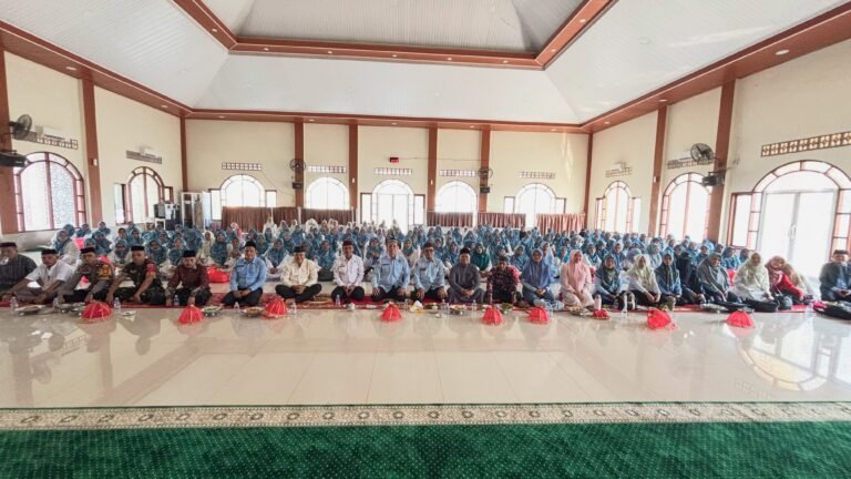 Pengajian Rutin Sekali Sebulan (PERSIS)